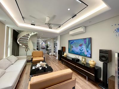 Hiếm, Phố Vũ Trọng Phụng_Ô tô_10m Ra Mặt Phố, 42m2_6 Tầng Thang Máy. Mua bán nhà ở tại Quận Thanh Xuân Hà Nội được đăng bởi Lê Long BĐS Thông Tin Chuẩn