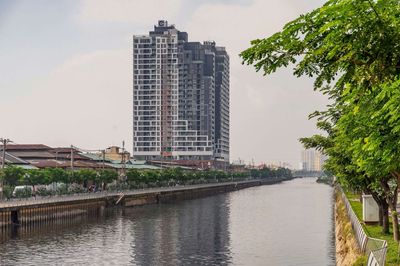 Cho thuê căn 3PN GIÁ 14tr may lanh may nuoc nong gian phoi rem