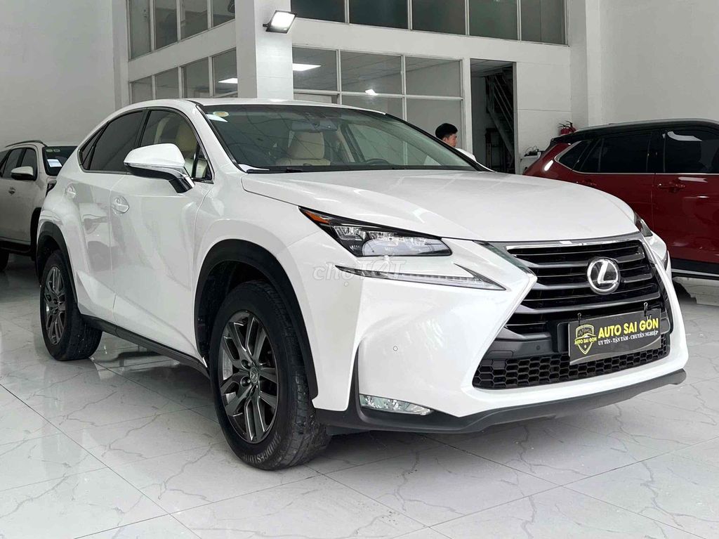 Лексус NX 200t 2015