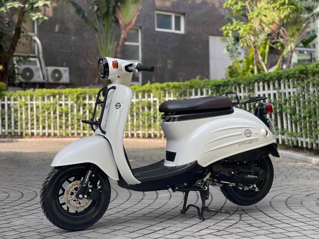 Athena 50cc 2023 Cổ điển Trắng. Mua bán Xe máy tại Quận Cầu Giấy Hà Nội được đăng bởi Anh Khoa hình 4