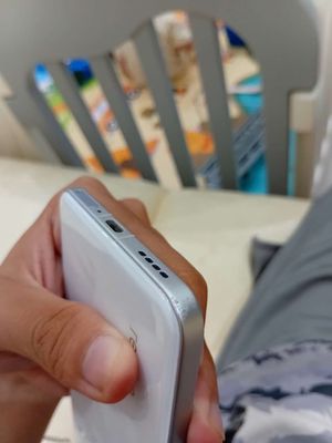 Realme gt 7 pro trắng 12-256. Mua bán Điện thoại tại Quận Bắc Từ Liêm Hà Nội được đăng bởi khánh