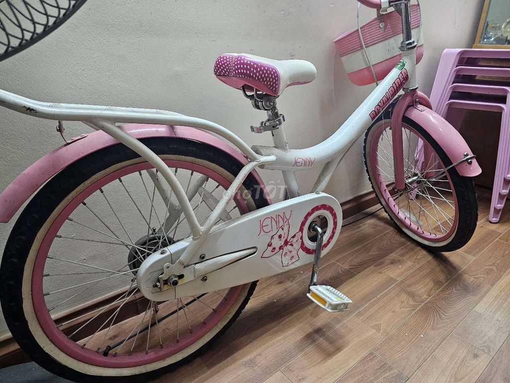 Xe đạp trẻ em mới dùng 2 3 lần ko còn nhu cầu. Mua bán Xe đạp tại Quận Ba Đình Hà Nội được đăng bởi Hoàng Đình Phương hình 1