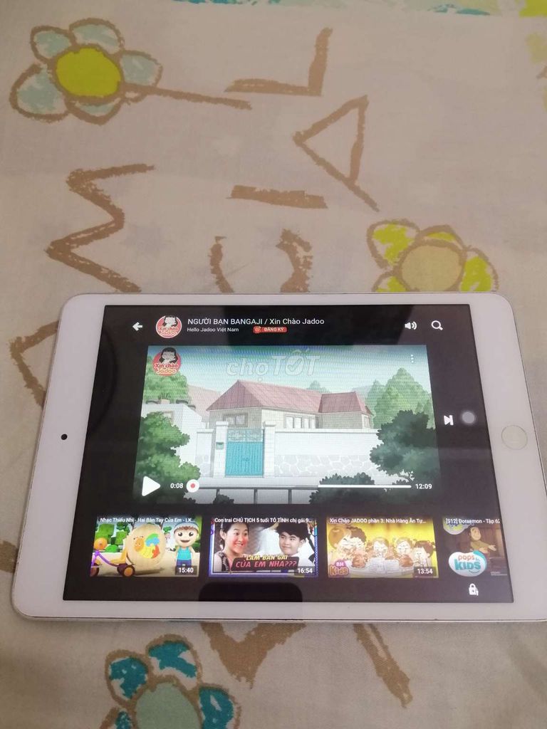 Ipad mini màu bạc. Mua bán Máy tính bảng tại Quận Phú Nhuận Tp Hồ Chí Minh được đăng bởi Đỗ Văn Minh hình 3