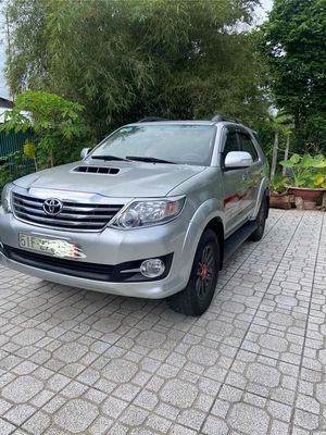 Toyota Fortuner 2015 2.5G 4x2 - 125000 km