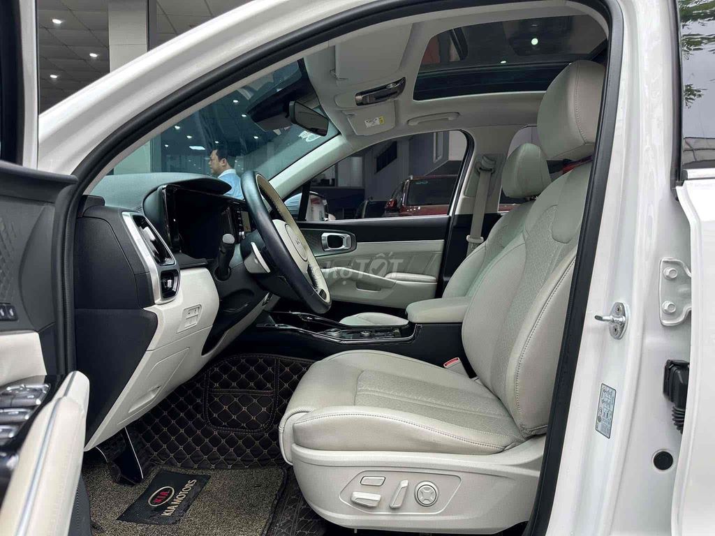 CẦN BÁN KIA SORENTO 2.2D SINGNATURE AWD MÁY DẦU. Mua bán Ô tô tại Quận Bắc Từ Liêm Hà Nội được đăng bởi Mr PHÁT THÁI HÀ AUTO hình 9