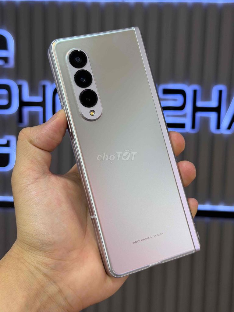 Samsung Galaxy Z Fold3 256GB Bạc. Mua bán Điện thoại tại Quận 3 Tp Hồ Chí Minh được đăng bởi Phone2Hand hình 1