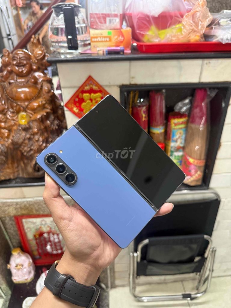 Z Fold5 12-512GB Chính hãng 2Sim. Mua bán Điện thoại tại Quận 5 Tp Hồ Chí Minh được đăng bởi Nguyễn Tấn Vũ  hình 1