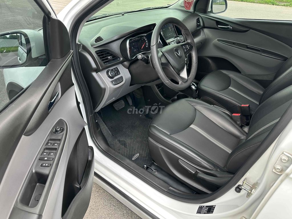 VinFast Fadil 2019 1.4 AT Premium. Mua bán Ô tô tại Huyện Sóc Sơn Hà Nội được đăng bởi AUTO VĨNH CƯỜNG hình 5