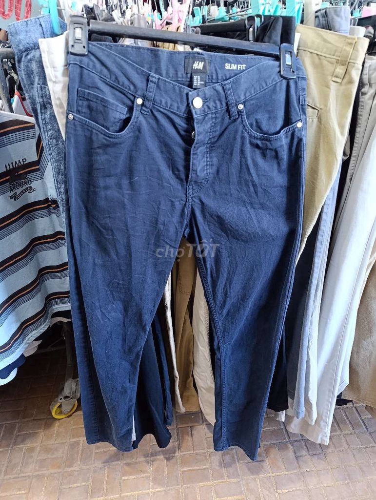 Quần jean nam H&M xanh đậm size 28. Mua bán Quần áo tại Quận 1 Tp Hồ Chí Minh được đăng bởi Đồ Seconhand Vintage hình 1
