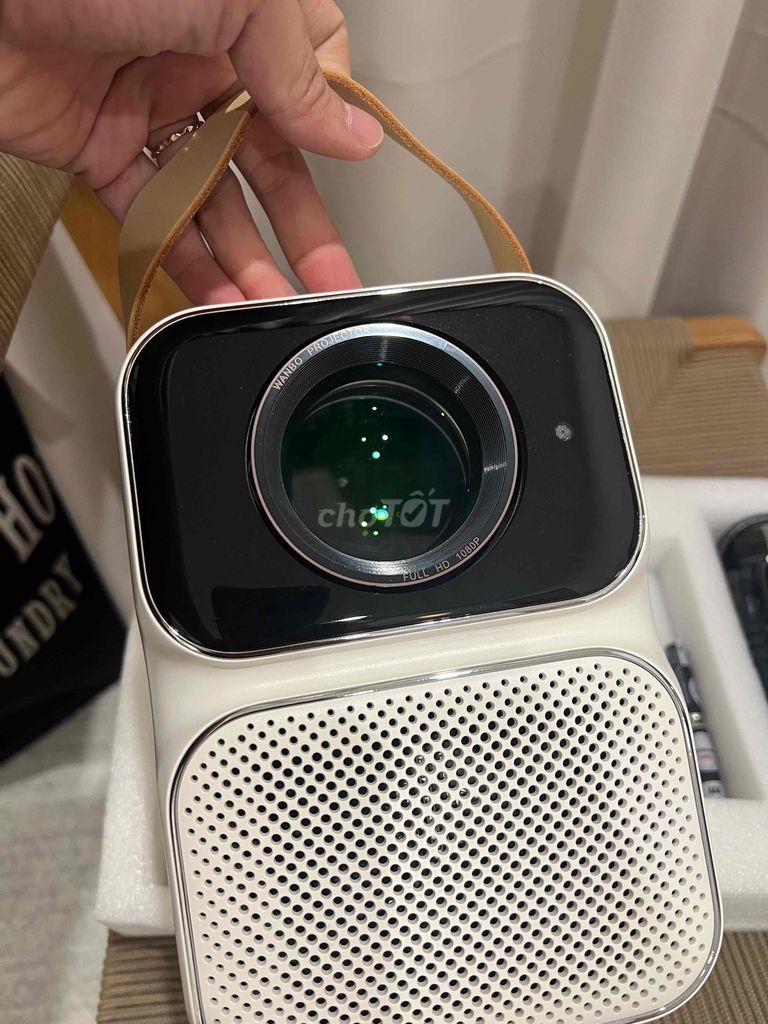 Máy chiếu Wanbo T6 Max Trắng, fullbox như mới. Mua bán Đồ dùng văn phòng tại Thành phố Thủ Đức Tp Hồ Chí Minh được đăng bởi Wan Hua hình 1