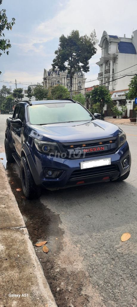Nissan Navara Синий 5 мест