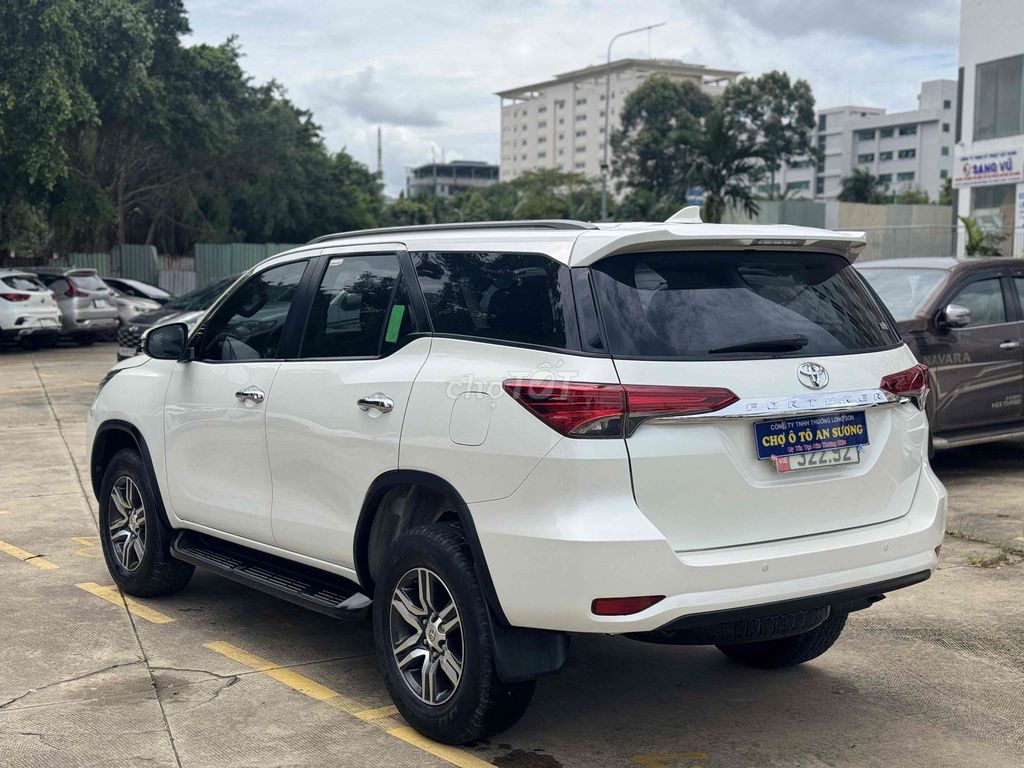 Toyota Fortuner 2019 2.7V 4x2 AT - 58000 km. Mua bán Ô tô tại Huyện Hóc Môn Tp Hồ Chí Minh được đăng bởi CHỢ Ô TÔ AN SƯƠNG hình 5