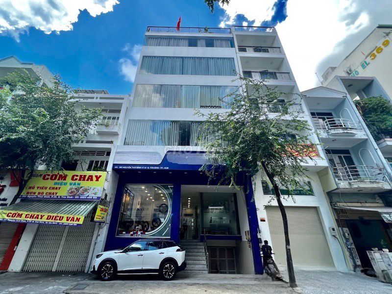 Cho Thuê Tòa Nhà Đường Cộng Hòa, P4, Tân Bình, DT: 8x15m