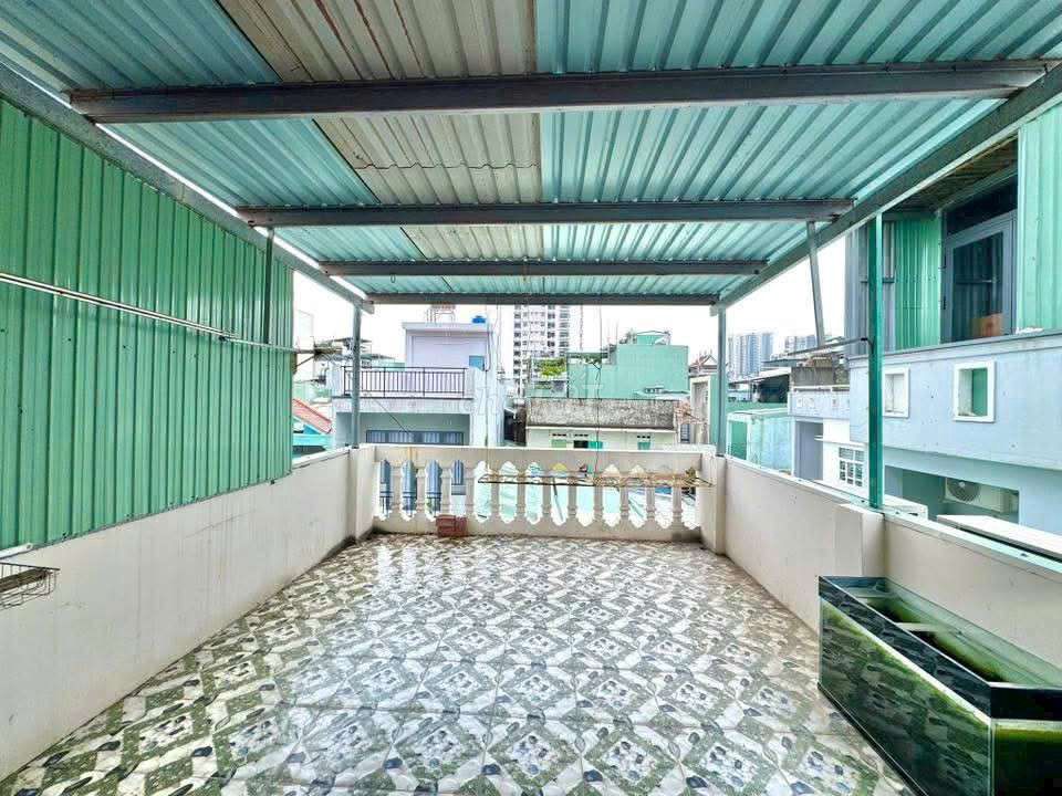 Nhỉnh 3 tỷ - bán nhà 3 tầng - 43m2 - ôm góc hẻm cạn thanh niên Nhỉnh 3 tỷ - bán nhà 3 tầng - 43m2 - ôm góc hẻm cạn thanh niên