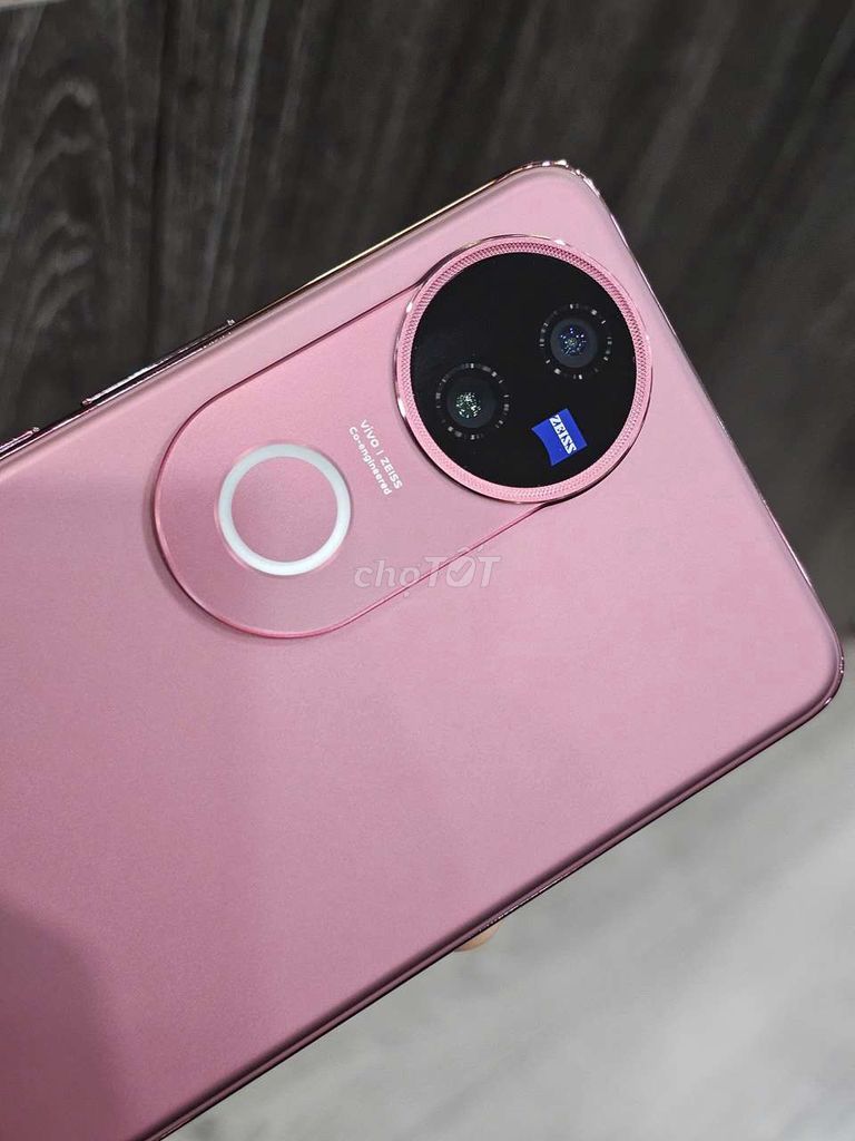 Vivo V50 5G (12+512Gb) Quốc Tế, Đẹp 99% , Đỏ. Mua bán Điện thoại tại Quận Đống Đa Hà Nội được đăng bởi Hiếu Android  hình 1