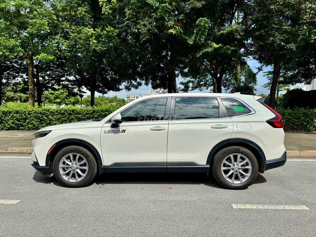 Honda CR V 2025 L - 10800 km. Mua bán Ô tô tại Quận Cầu Giấy Hà Nội được đăng bởi Hùng Eco Auto hình 5