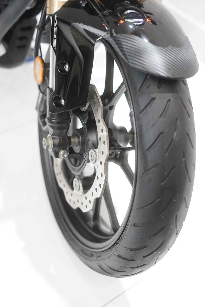 Honda CB300R Bạc 10000 km. Mua bán Xe máy tại Quận 12 Tp Hồ Chí Minh được đăng bởi Thiên Tài hình 6