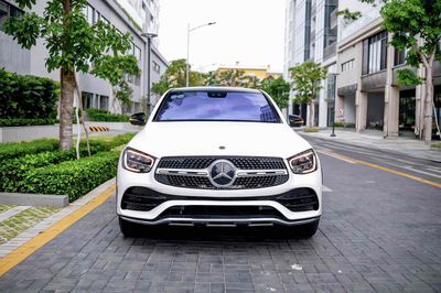 Mercedes_GLC300_Coupe_Facelift Model_2020 Bank 90%
