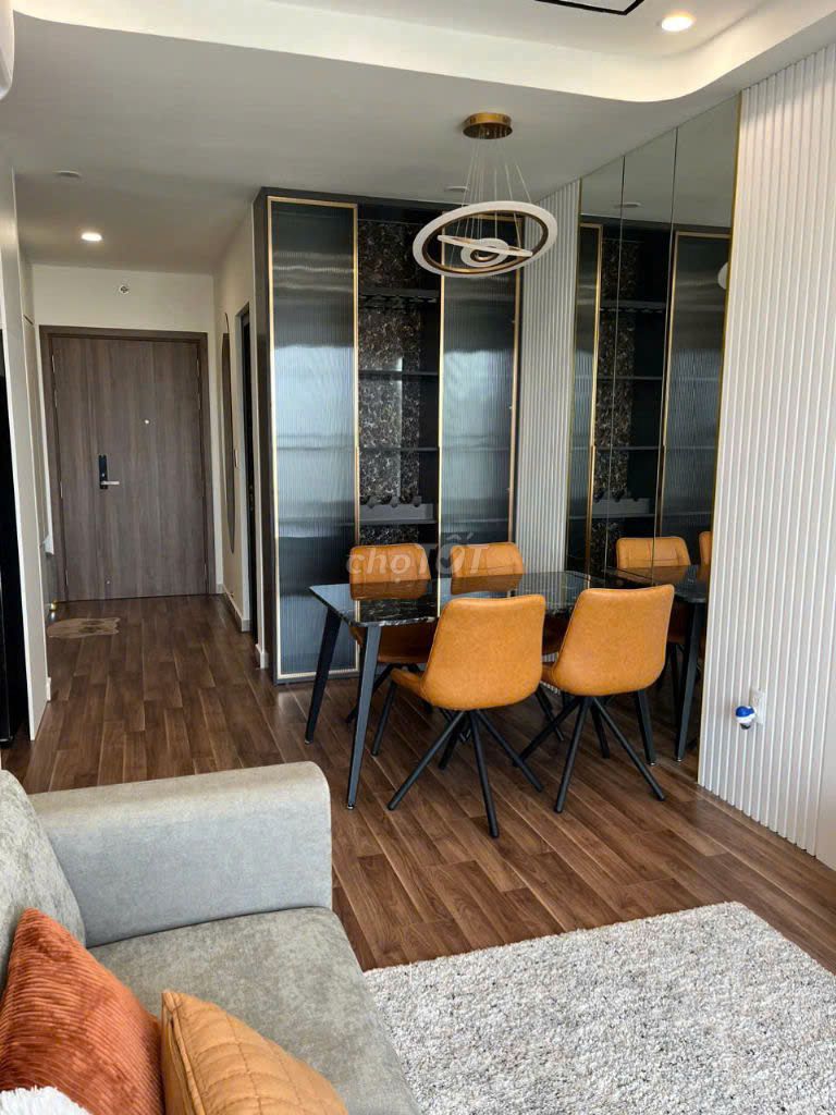 Q7 Saigon Riverside Officetel от 8 млн, 1К 9 млн, 2К 9,5 млн, все включено +2 млн