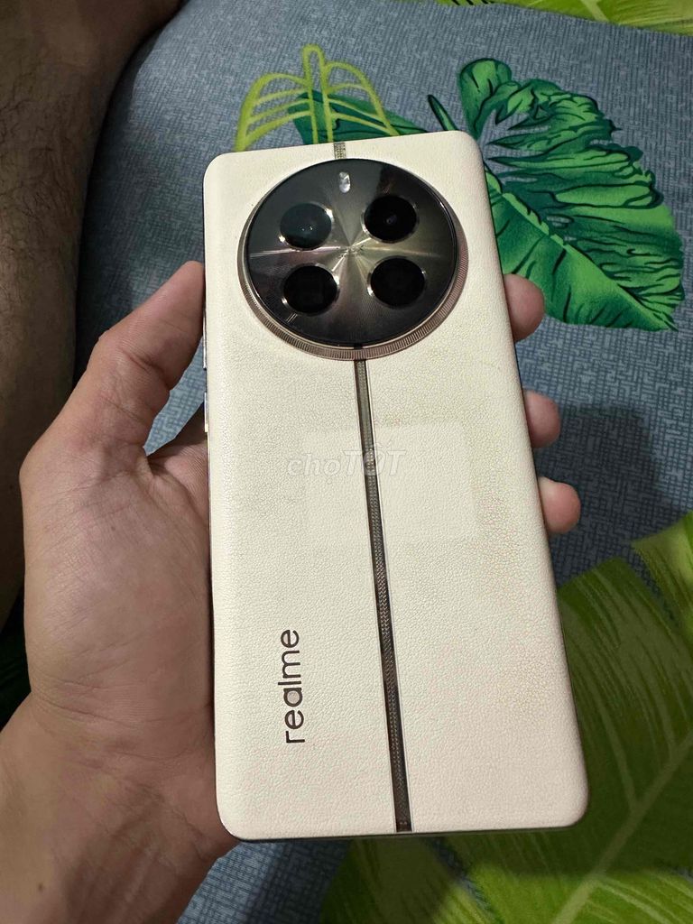 Realme 12 Pro Plus trắng zin đẹp có gl. Mua bán Điện thoại tại Quận 12 Tp Hồ Chí Minh được đăng bởi Thành Tâm  hình 1