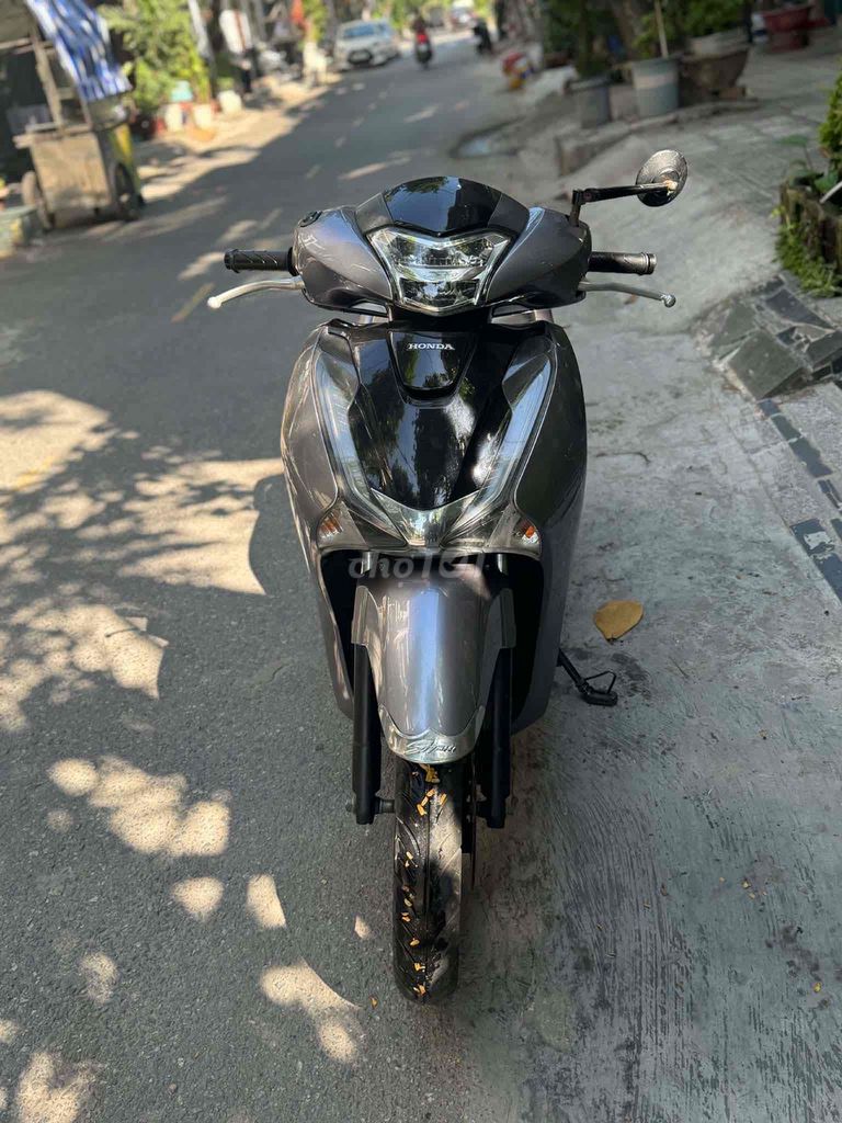 Хонда SH 125 2019 Серая