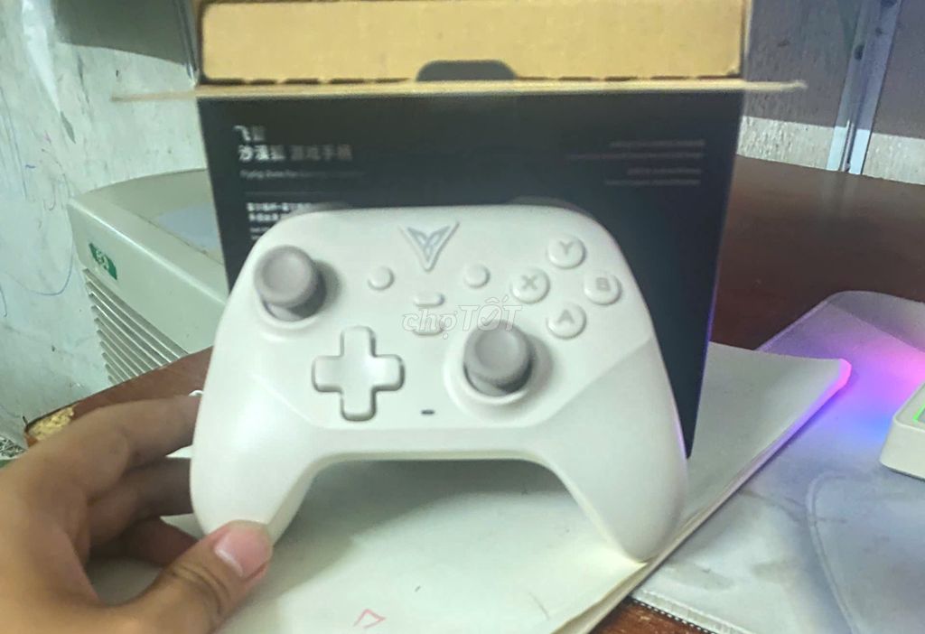 Tay cầm chơi game Flydigi Dune Fox. Mua bán Thiết bị chơi game tại Thành phố Biên Hòa Đồng Nai được đăng bởi vu khanh hoang hình 1