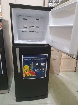 Cần thanh lý tủ lạnh 250 lít