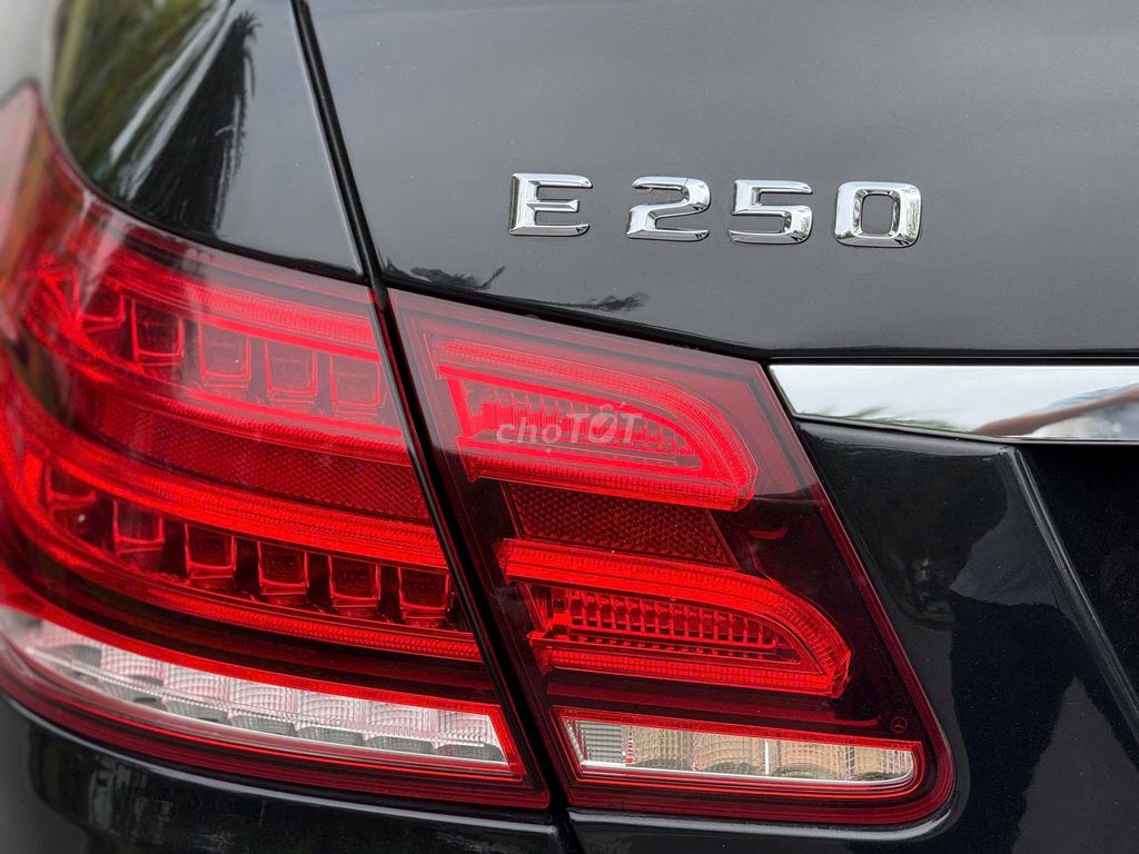 Mercedes Benz E Class 2014 E250 - 130000 km. Mua bán Ô tô tại Quận Long Biên Hà Nội được đăng bởi Anh Anh hình 6