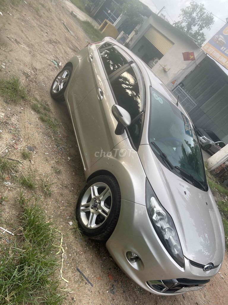 Ford Fiesta 2011 1.6 AT Hatchback - 134000 km. Mua bán Ô tô tại Quận Tân Bình Tp Hồ Chí Minh được đăng bởi Tai anh hình 3