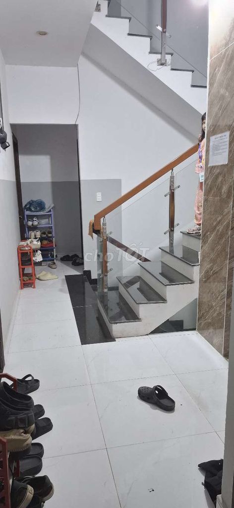 Cần thuê căn hộ gấp,giá siêu rẻ. - ảnh 4