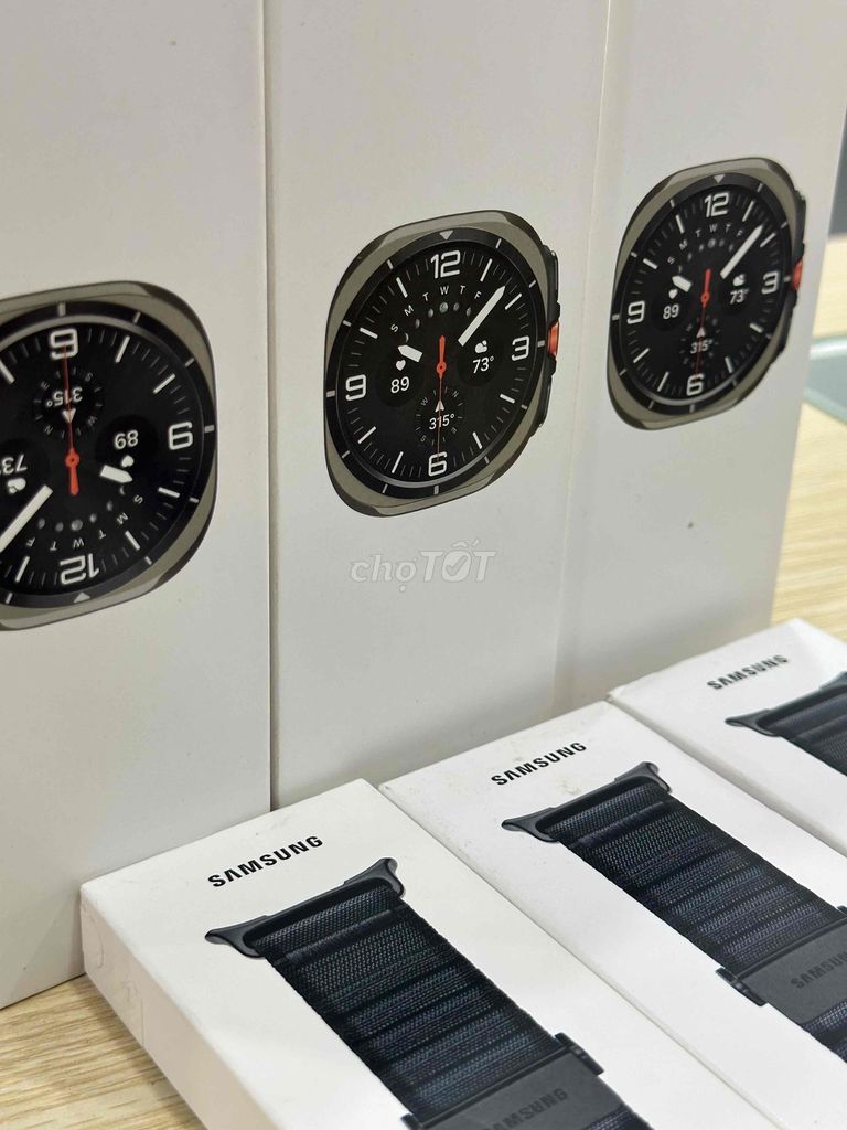 -Samsung Watch Ultra Bạc dây bứt phá Trail Band. Mua bán Thiết bị đeo thông minh tại Quận 5 Tp Hồ Chí Minh được đăng bởi Anh Thư hình 1