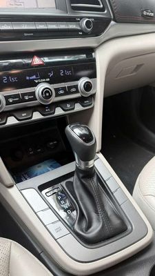 Hyundai Elantra 1.6AT 2019 90000 km