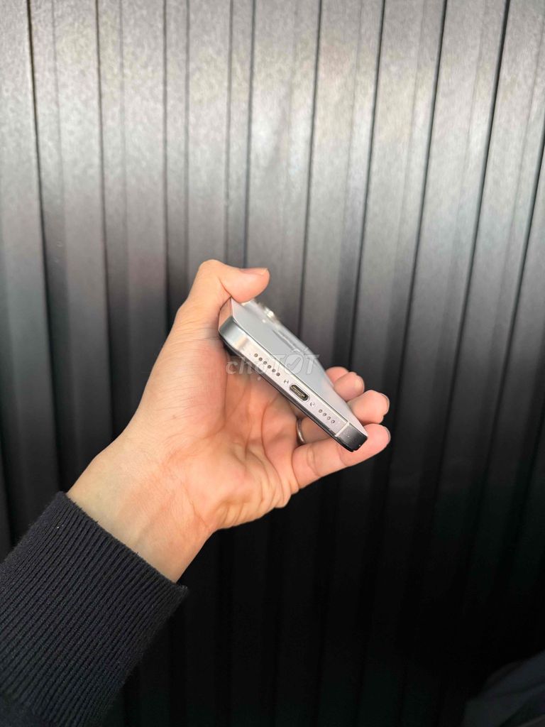 Apple iPhone 15 Pro Max 256GB Trắng. Mua bán Điện thoại tại Quận Thanh Khê Đà Nẵng được đăng bởi BÔN APPLE 19 Bàu Hạc 3 hình 1