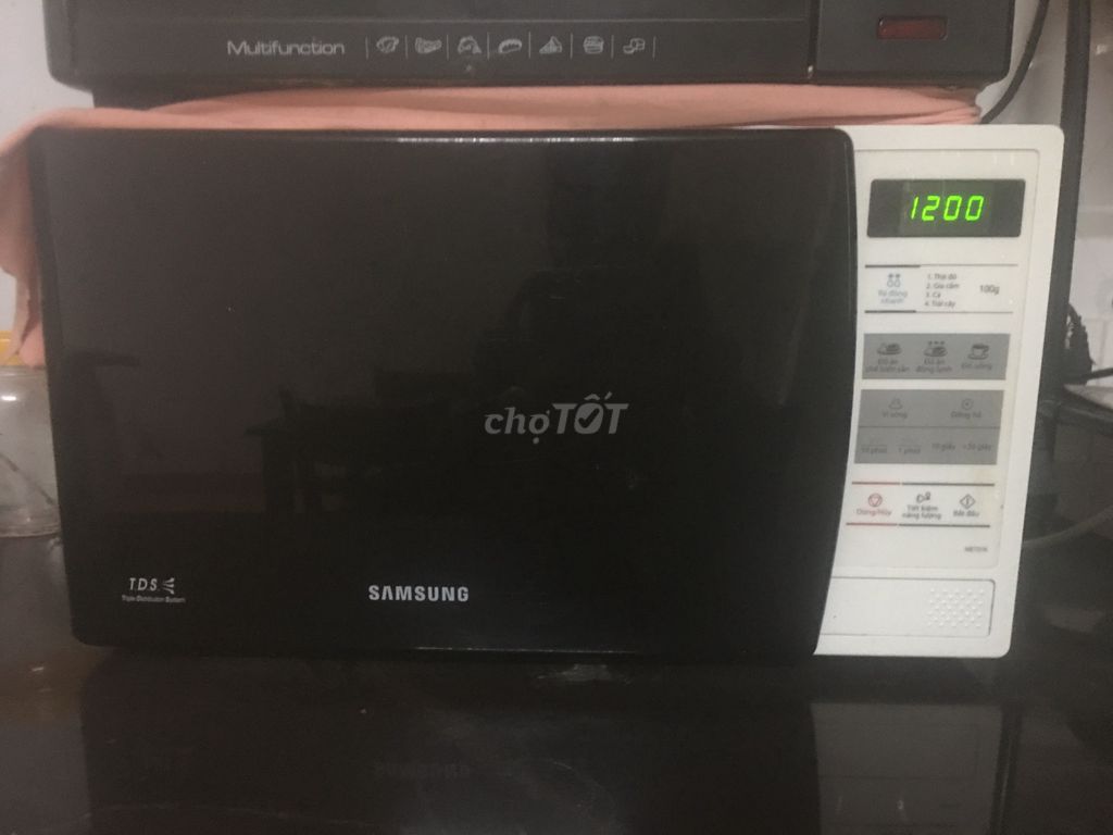 Lò vi sóng Samsung Đen. Mua bán Bếp, lò, đồ điện nhà bếp tại Thành phố Bắc Ninh Bắc Ninh được đăng bởi Minh Toàn Nguyễn hình 1