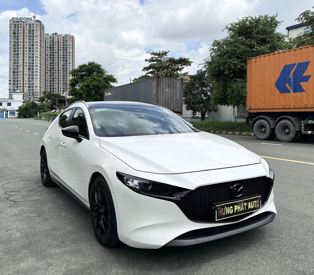 Мазда 3 Sport 2022 1,5 л, полная новая, 2 тысячи