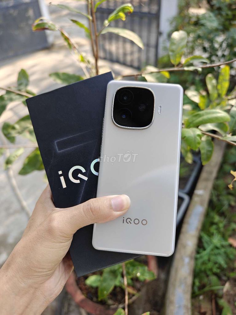 Vivo iqoo z9 turbo plus cấu hình cực mạnh