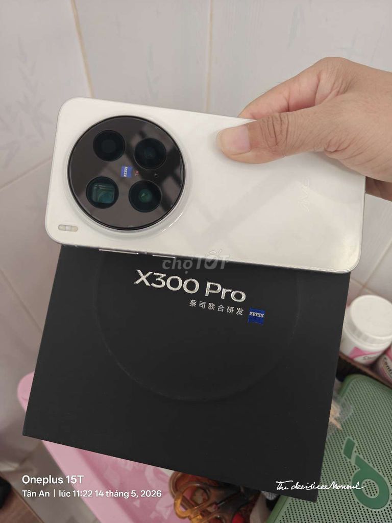 Vivo X300 Pro sạc 6l. Mua bán Điện thoại tại Quận Ninh Kiều Cần Thơ được đăng bởi Khương NH hình 1