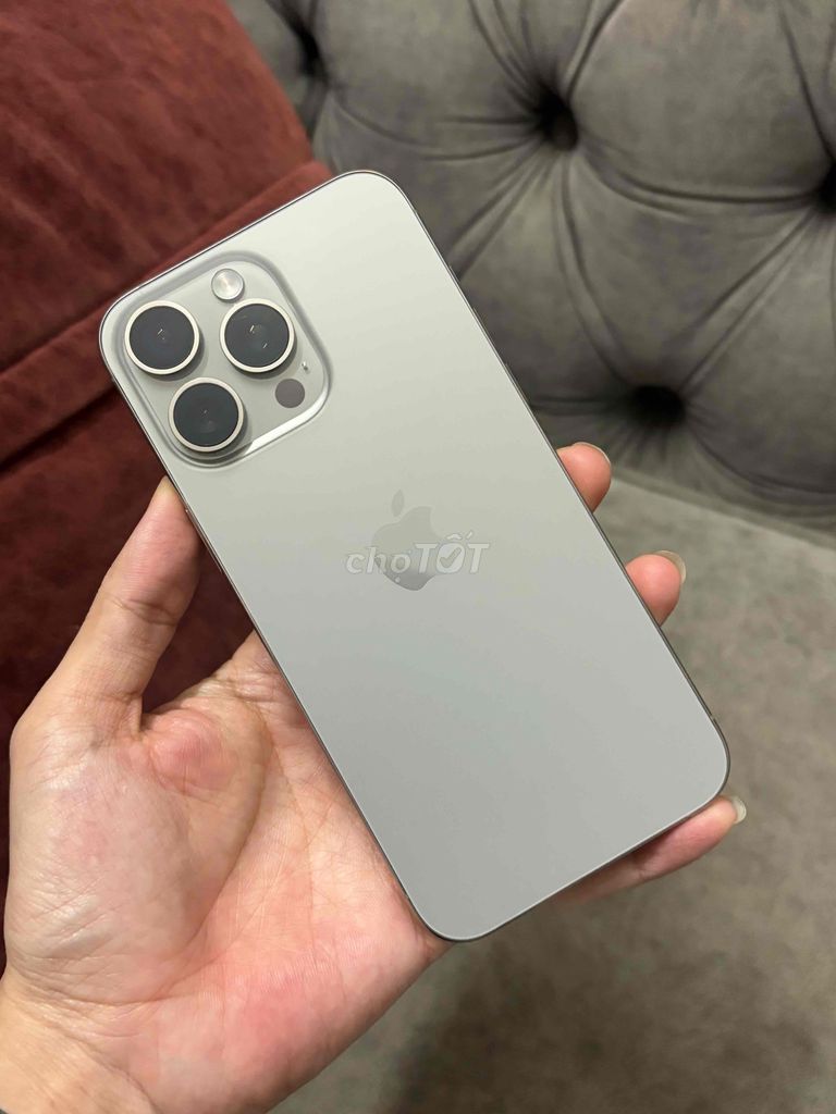 iPhone 15 Pro Max 512GB Tự Nhiên 99%. Mua bán Điện thoại tại Quận Thanh Xuân Hà Nội được đăng bởi quỳnh chi hình 1