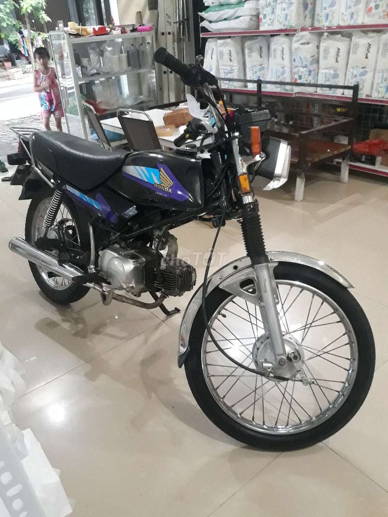 ÍT SỬ DỤNG BÁN XE HONDA WIN100 NHẬT BẢN XE CHẤT. Mua bán Xe máy tại Quận Cẩm Lệ Đà Nẵng được đăng bởi Quang Hoạt hình 5