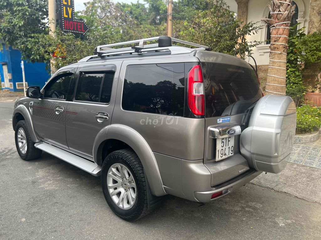 🍀Bán EVEREST Limited 2.5c ( 4x2) - số tự động 2015. Mua bán Ô tô tại Thành phố Thủ Dầu Một Bình Dương được đăng bởi MR Hiền  hình 4