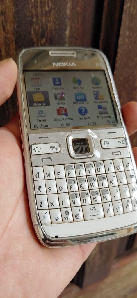 Nokia E72 Trắng mới nguyên kỷ vật. Mua bán Điện thoại tại Huyện Thanh Trì Hà Nội được đăng bởi Chi hình 1
