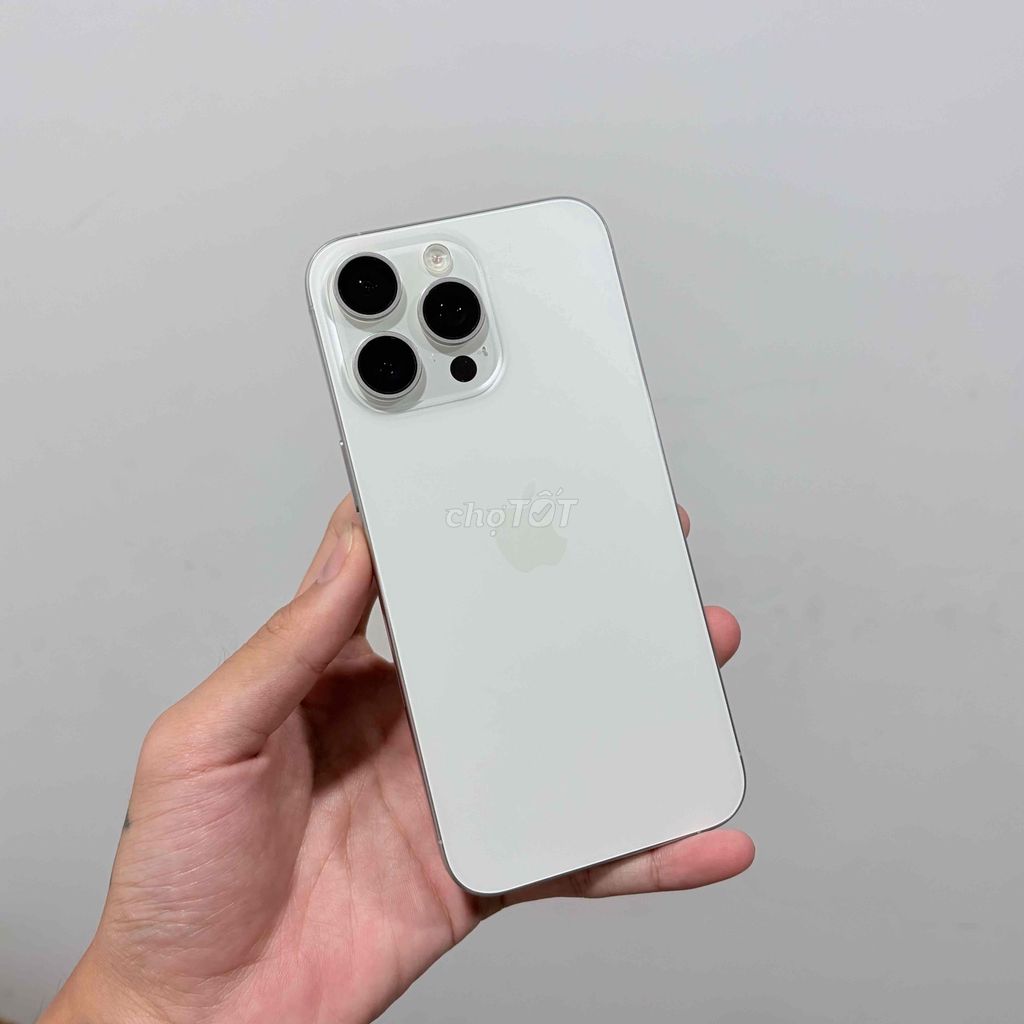 iPhone 15 Pro Max 256GB Trắng. Mua bán Điện thoại tại Thành phố Thuận An Bình Dương được đăng bởi Trọng Namm hình 1