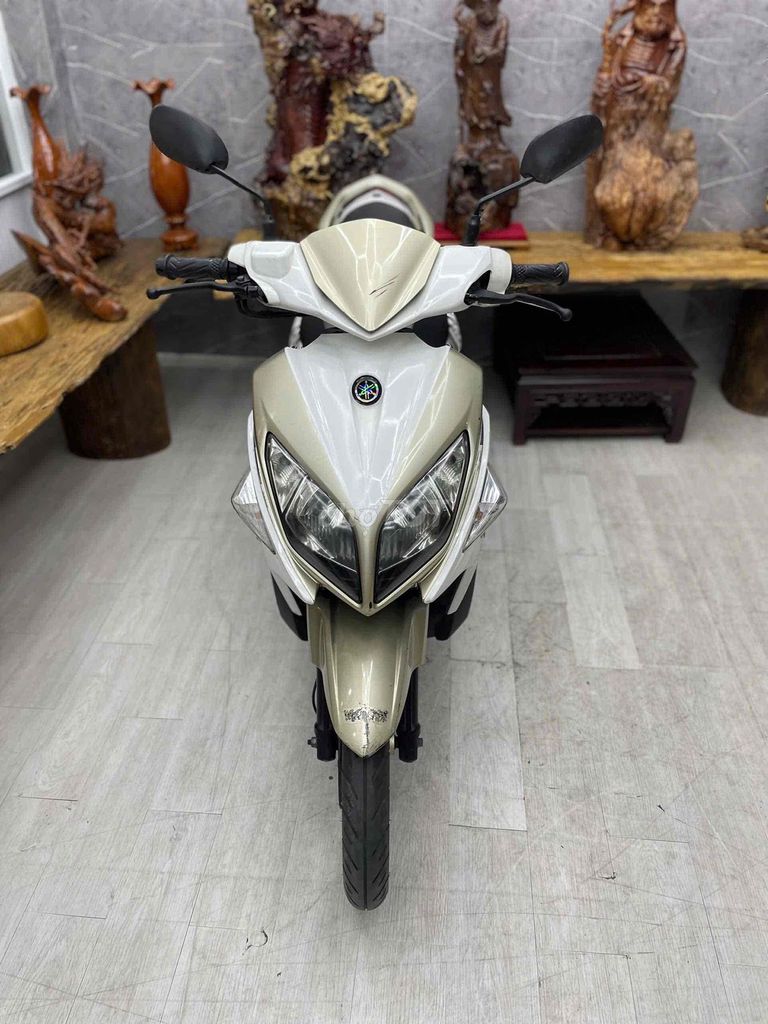 Nouvo4 đẹp, máy êm thì thầm bao vọt biển SG. Mua bán Xe máy tại Quận 8 Tp Hồ Chí Minh được đăng bởi Quân  hình 7