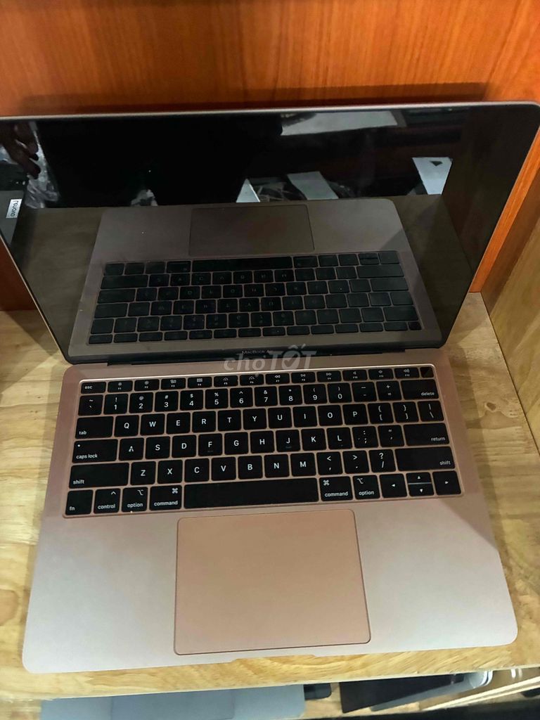 Apple MacBook Air 2018 i5 8GB/128GB Vàng hồng. Mua bán Laptop tại Thành phố Biên Hòa Đồng Nai được đăng bởi Phú PC Laptop hình 1