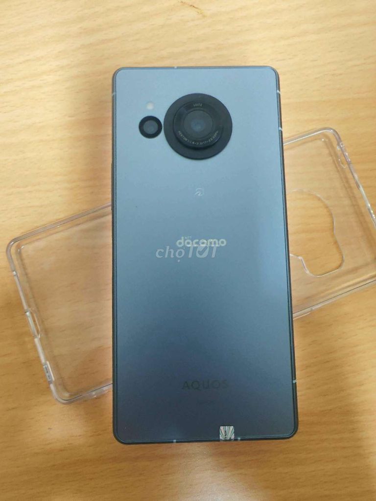 Sharp R8 8GB/256GB Xám. Mua bán Điện thoại tại Quận Bắc Từ Liêm Hà Nội được đăng bởi Ann Starr hình 1