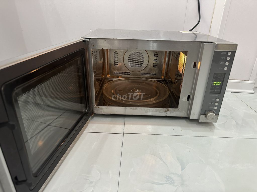 Lò vi sóng Electrolux Bạc. Mua bán Bếp, lò, đồ điện nhà bếp tại Quận Long Biên Hà Nội được đăng bởi Nguyen Huyen hình 1