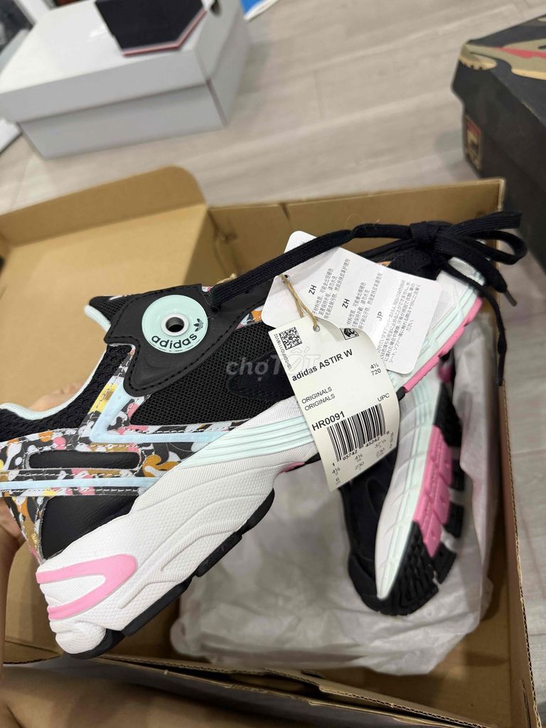 Giày thể thao Adidas ASTIR W Nữ Size 37. Mua bán Giày dép tại Quận Bình Tân Tp Hồ Chí Minh được đăng bởi Suee Nguyen hình 1