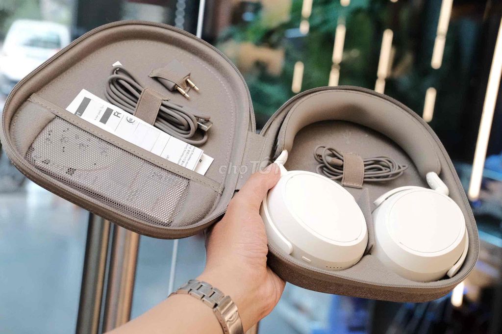 Tai nghe Sennheiser Momentum 4 Wireless Trắng. Mua bán Tivi, Âm thanh tại Quận Bình Thạnh Tp Hồ Chí Minh được đăng bởi Vân Anh 2Tech House hình 1