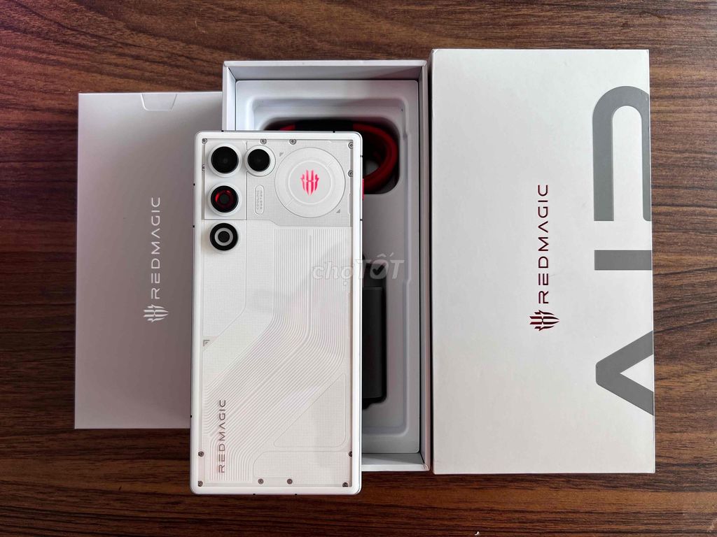 Redmagic 11 Air 12GB/256GB Trắng LikeNew. Mua bán Điện thoại tại Thị xã Bến Cát Bình Dương được đăng bởi Thế Giới Phone hình 1