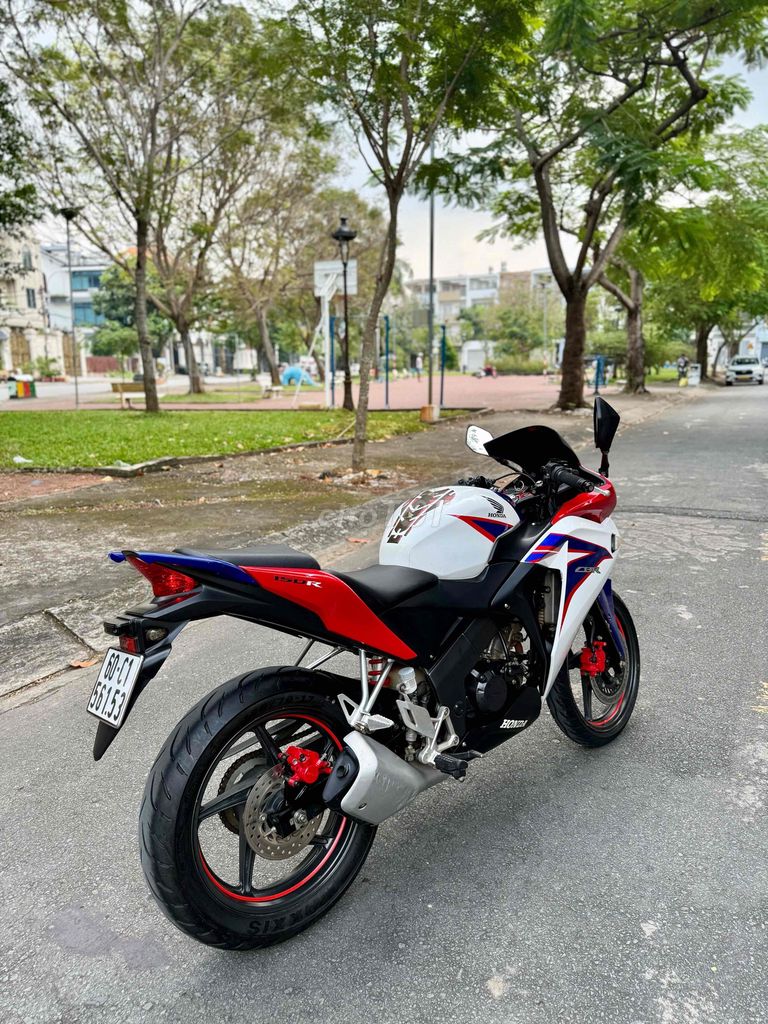 Honda CBR 150R. Mua bán Xe máy tại Quận Bình Tân Tp Hồ Chí Minh được đăng bởi  Như Quỳnh hình 6